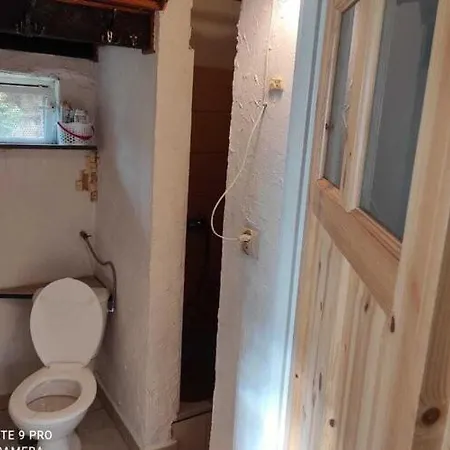 בית נופש With Fireplace And Private Garden,
